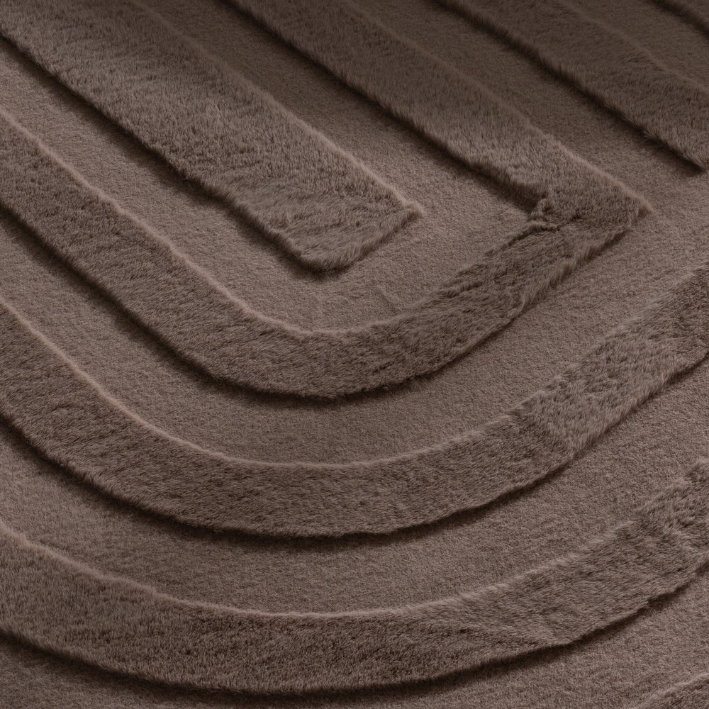 Irregular Rug - Flowy Lines Taupe
