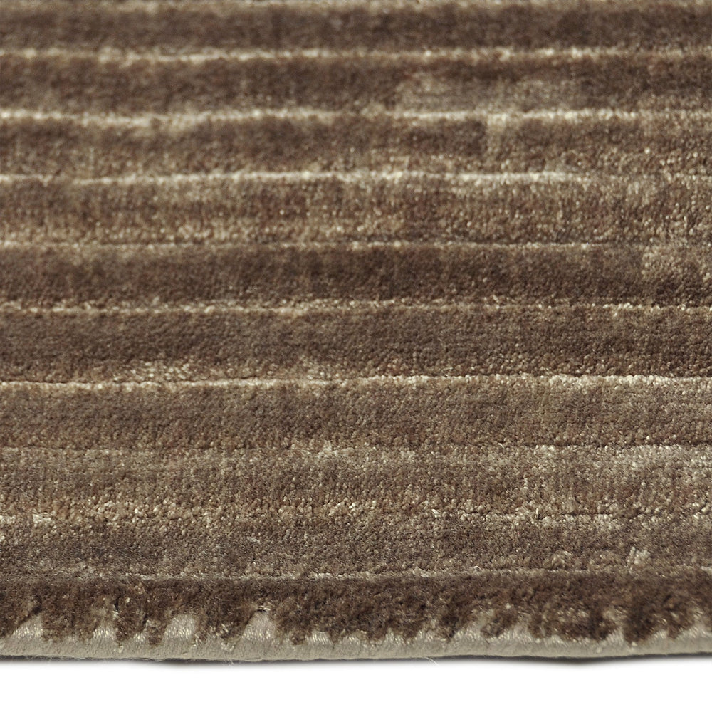 Viscose floor rug - Remi Brown