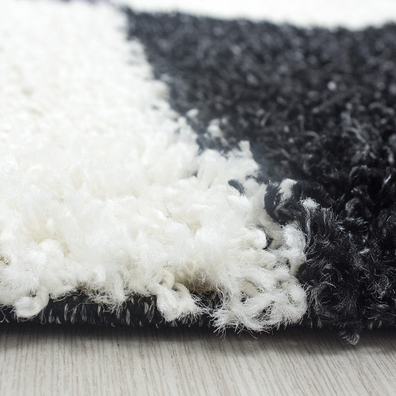 High-Pile Floor Rug - Cube Black