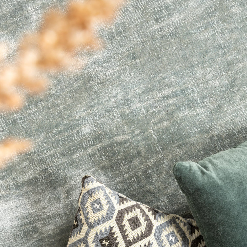 Round Viscose Rug - Pearl Mint Green
